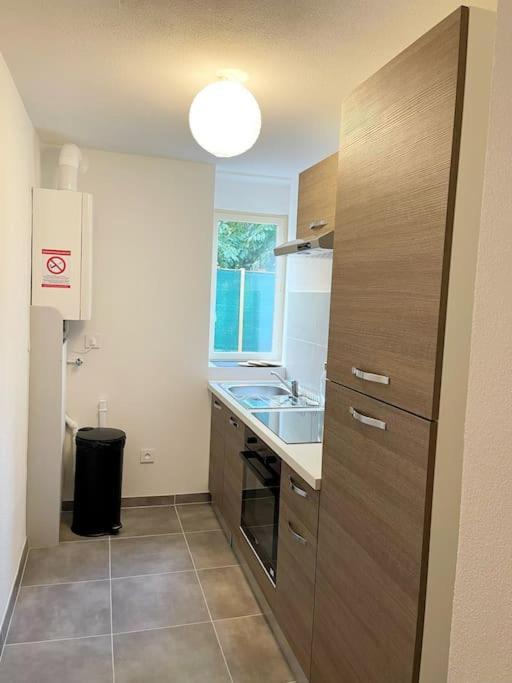 Rm-0 - Appartement F2 Au Rdc A Mulhouse Pour 1-2 Pers Экстерьер фото